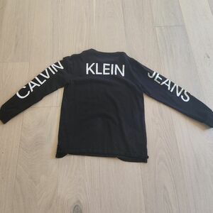 Calvin Klein Boys Long Sleeve Tee Size L